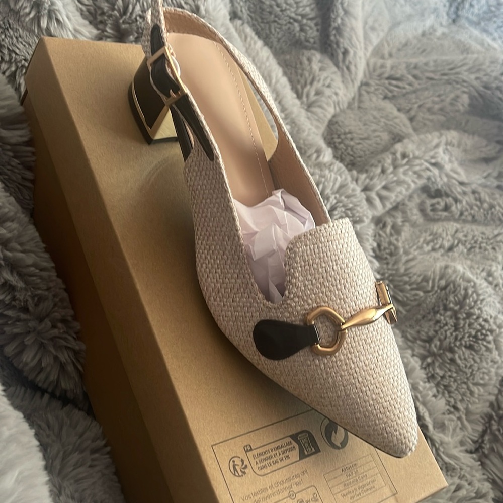 Cute work shoes or everything day wear!!